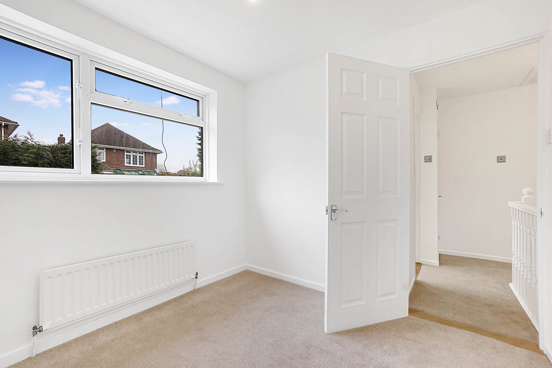 Ploughmans Way, Rainham, Image 11
