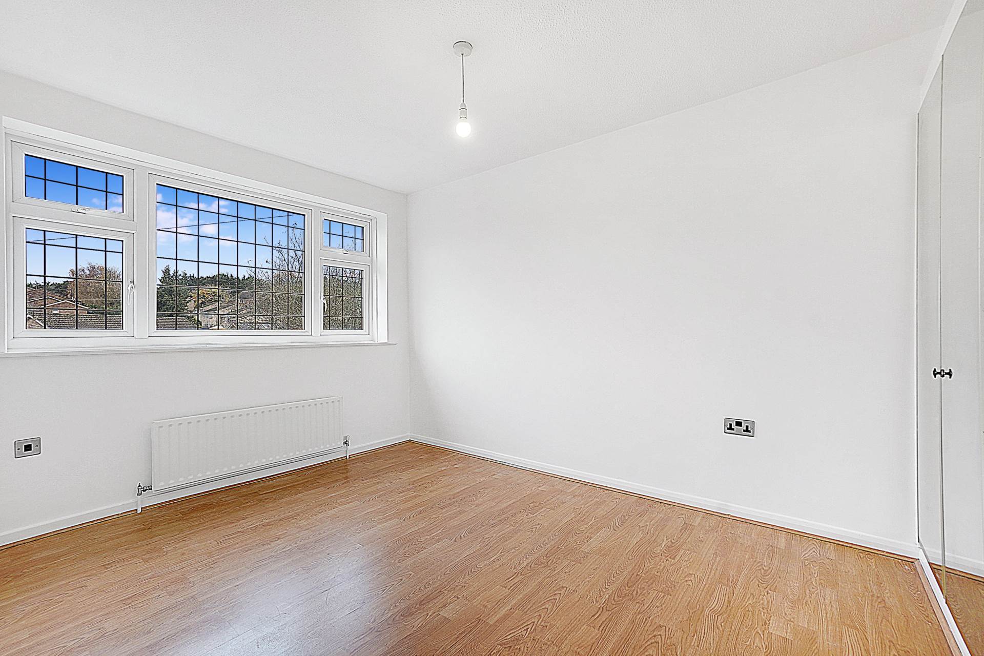 Ploughmans Way, Rainham, Image 9