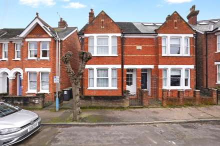 3 Bedroom Semi-Detached, Meadow Road, Tonbridge