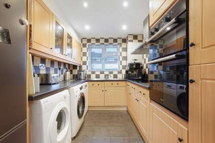 Property For Sale Olivers Mill, New Ash Green, Longfield