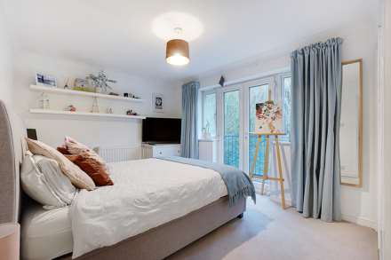 Florin Drive, Rochester, Image 3