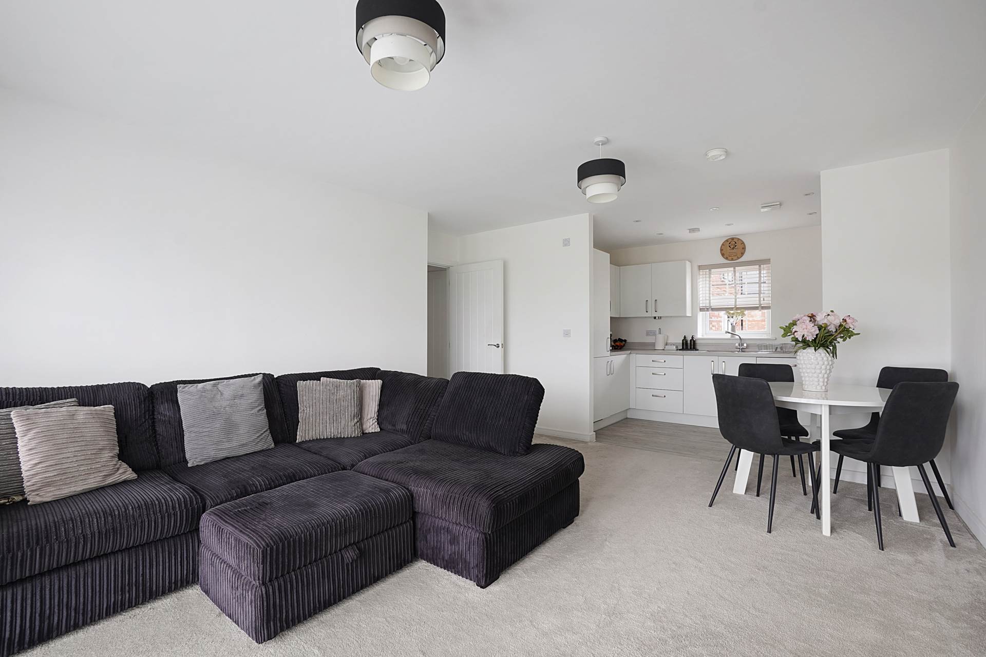 Denny House, 2 Worrall Drive, Image 2