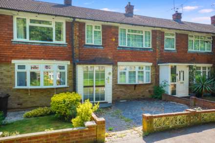 3 Bedroom Terrace, Kenilworth Gardens, Gillingham