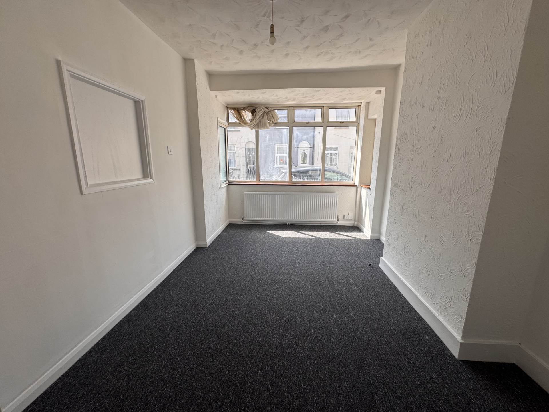 Burnt Oak Terrace, Gillingham, Image 2