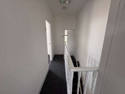 Burnt Oak Terrace, Gillingham, Image 8