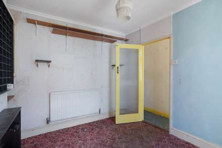 Queens Road, Gillingham, Image 6