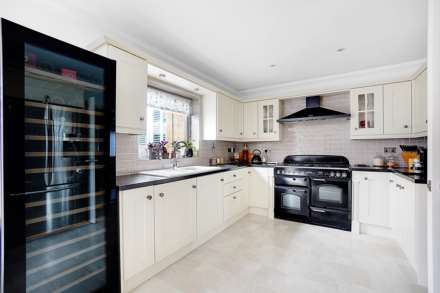 Summerville Avenue, Minster, Image 2