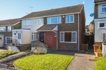 Stanford Way, Cuxton, Rochester, Image 1