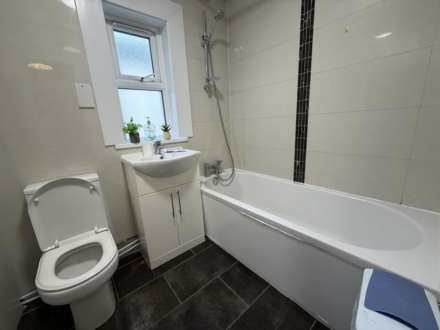 Rochester Street, Chatham, Image 4