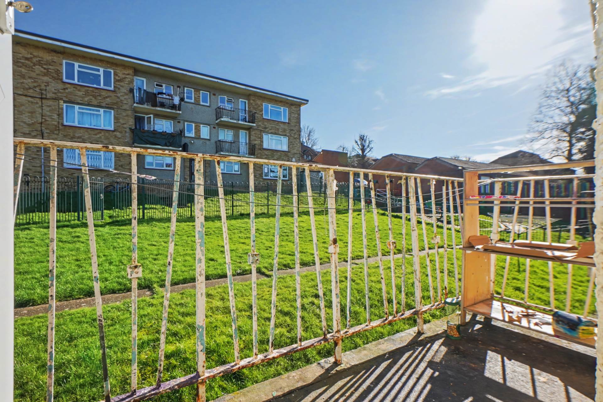 Sunderland Close, Rochester, Image 10