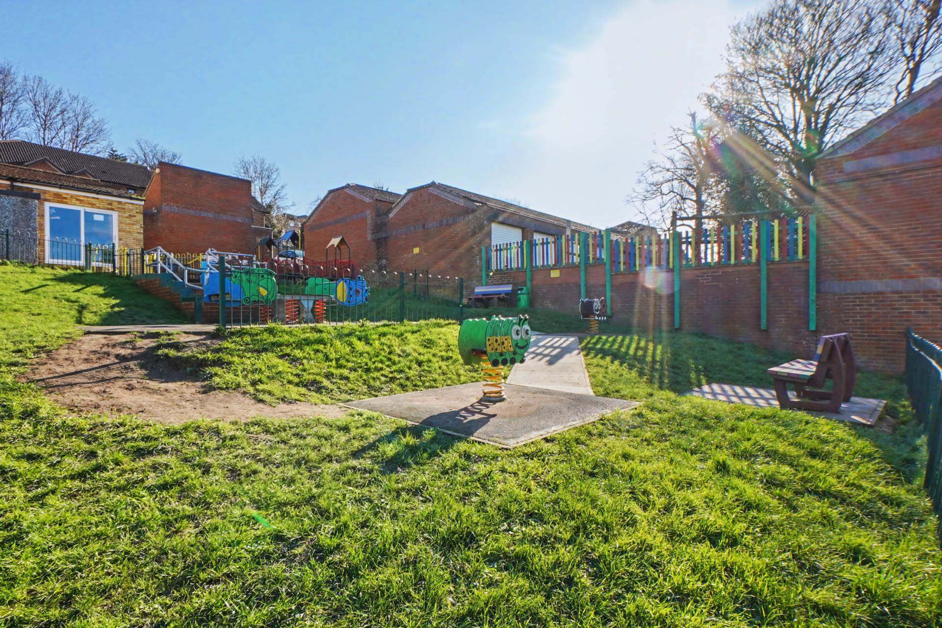 Sunderland Close, Rochester, Image 15