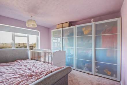 Sunderland Close, Rochester, Image 7