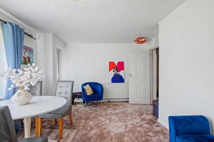 Sunderland Close, Rochester, Image 8