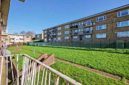 Sunderland Close, Rochester, Image 9