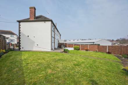 Pine Road, Strood, Image 18