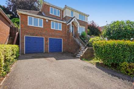 Fay Close, Rochester