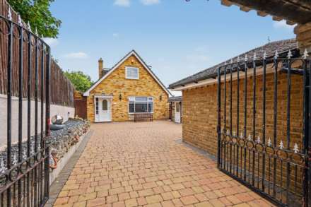 Scottswood Avenue, Chatham, Image 1