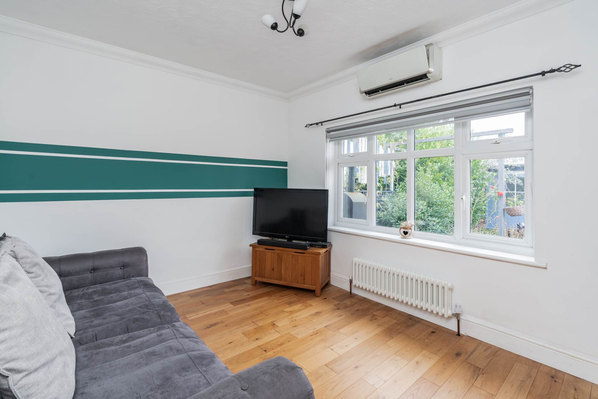 Ash Road, Longfield, Image 9