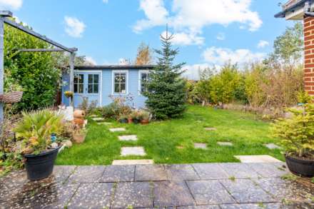 Ash Road, Longfield, Image 14