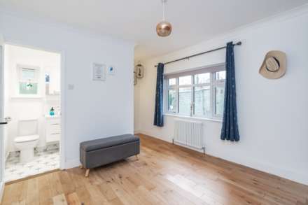 Ash Road, Longfield, Image 4