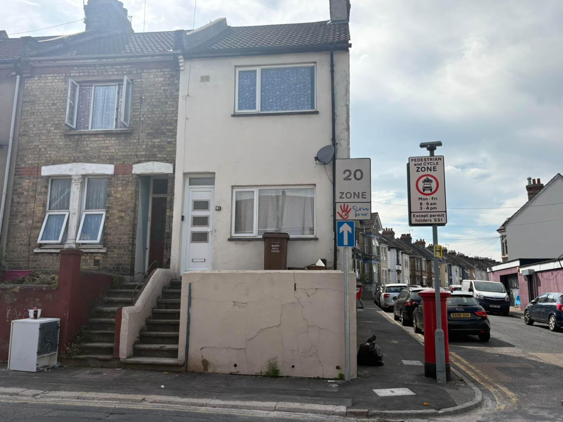 Magpie Hall Road, Chatham, Image 1
