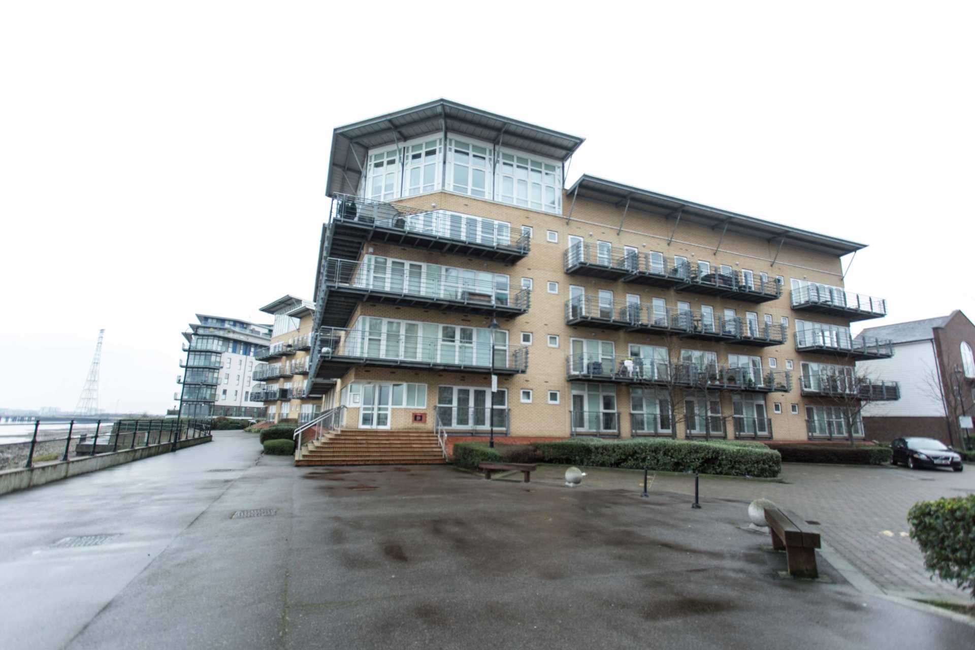 Portland Place, Greenhithe, Image 10