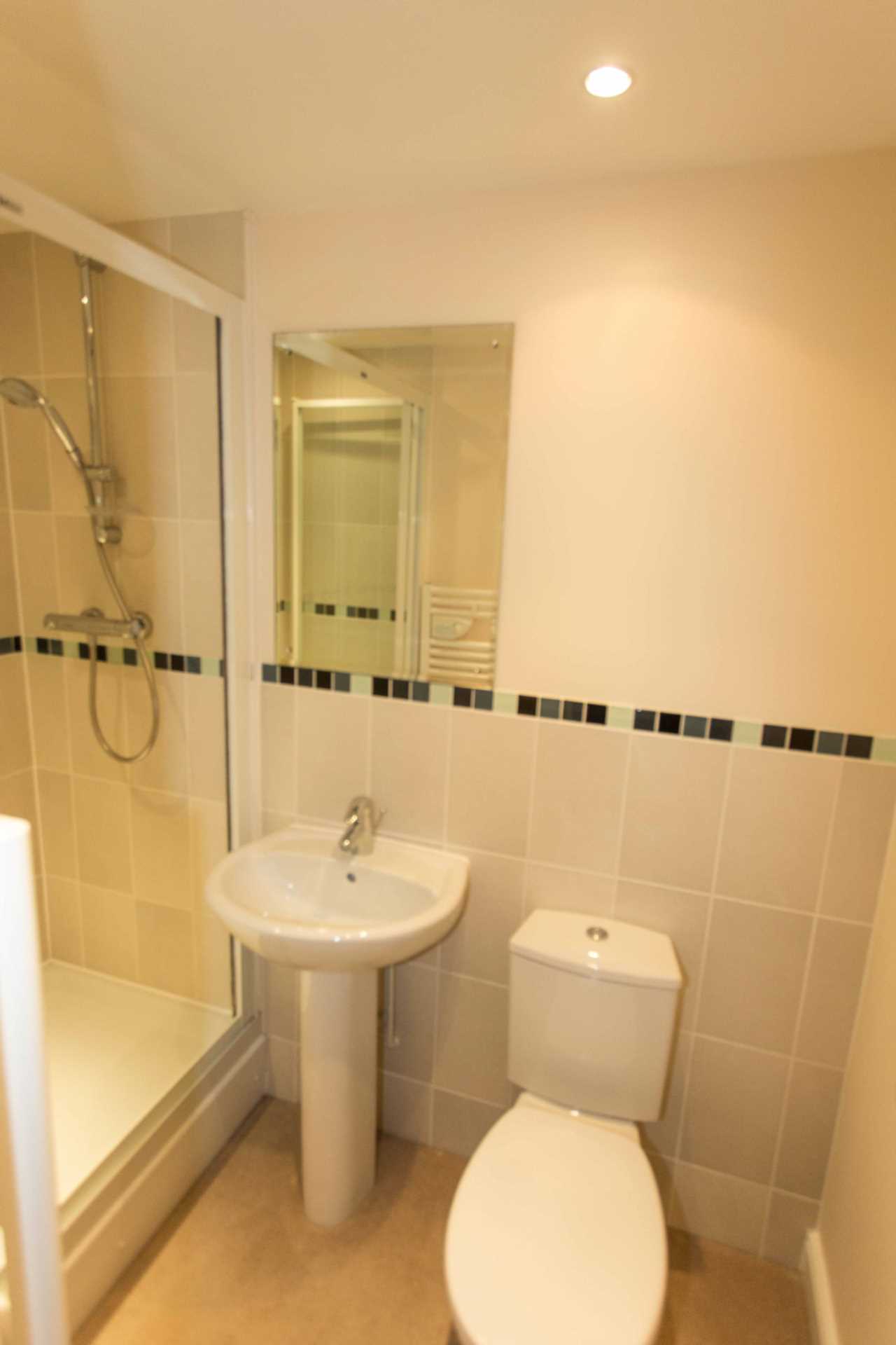 Portland Place, Greenhithe, Image 6