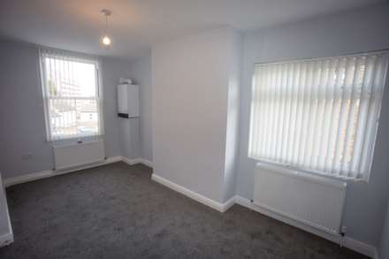Manor Road, Chatham, Image 4