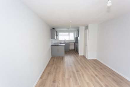 Mitchell Close, Dartford, Image 8