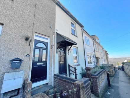 2 Bedroom Terrace, Sidney Road, Rochester