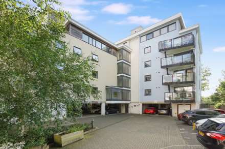 2 Bedroom Flat, Clifford Way, Maidstone