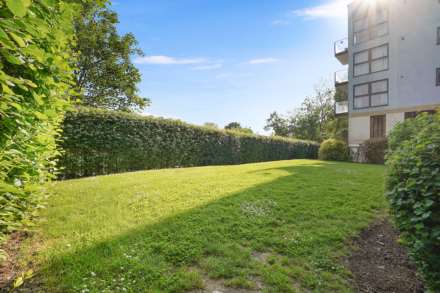 Clifford Way, Maidstone, Image 11