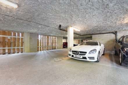 Clifford Way, Maidstone, Image 14