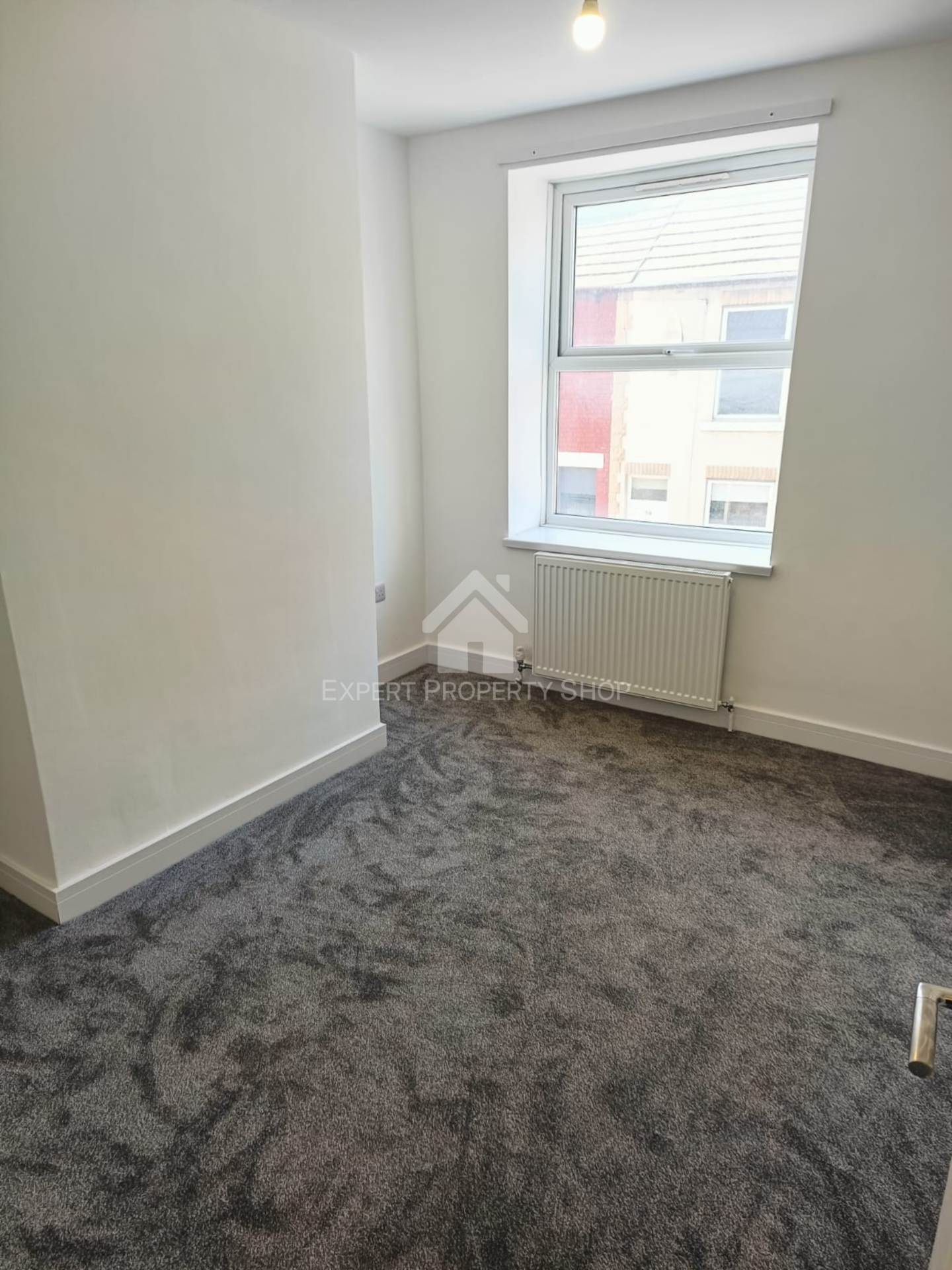 **AVAILABLE NOW** Kilton Road.Worksop, Notts, Image 7