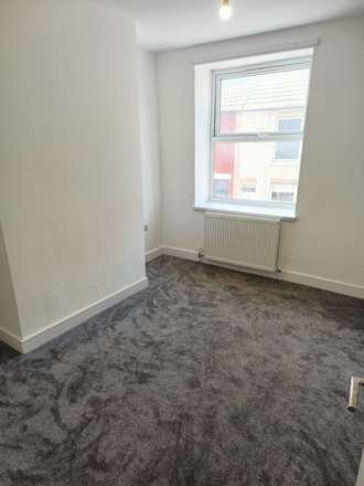 **AVAILABLE NOW** Kilton Road.Worksop, Notts, Image 7