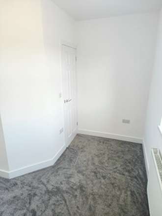 **AVAILABLE NOW** Kilton Road.Worksop, Notts, Image 8