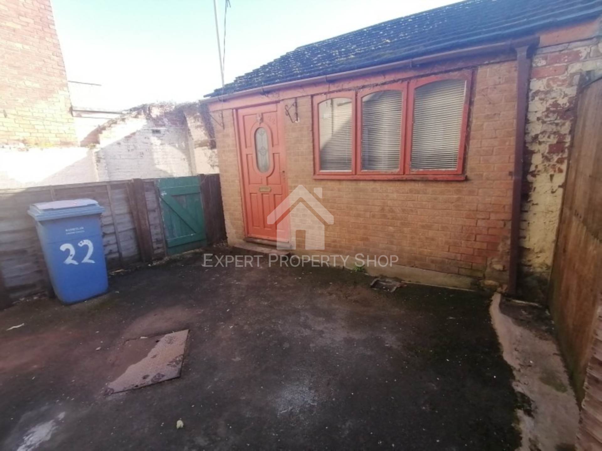 **AVAILABLE NOW** Portland Street. Worksop, Notts, Image 13