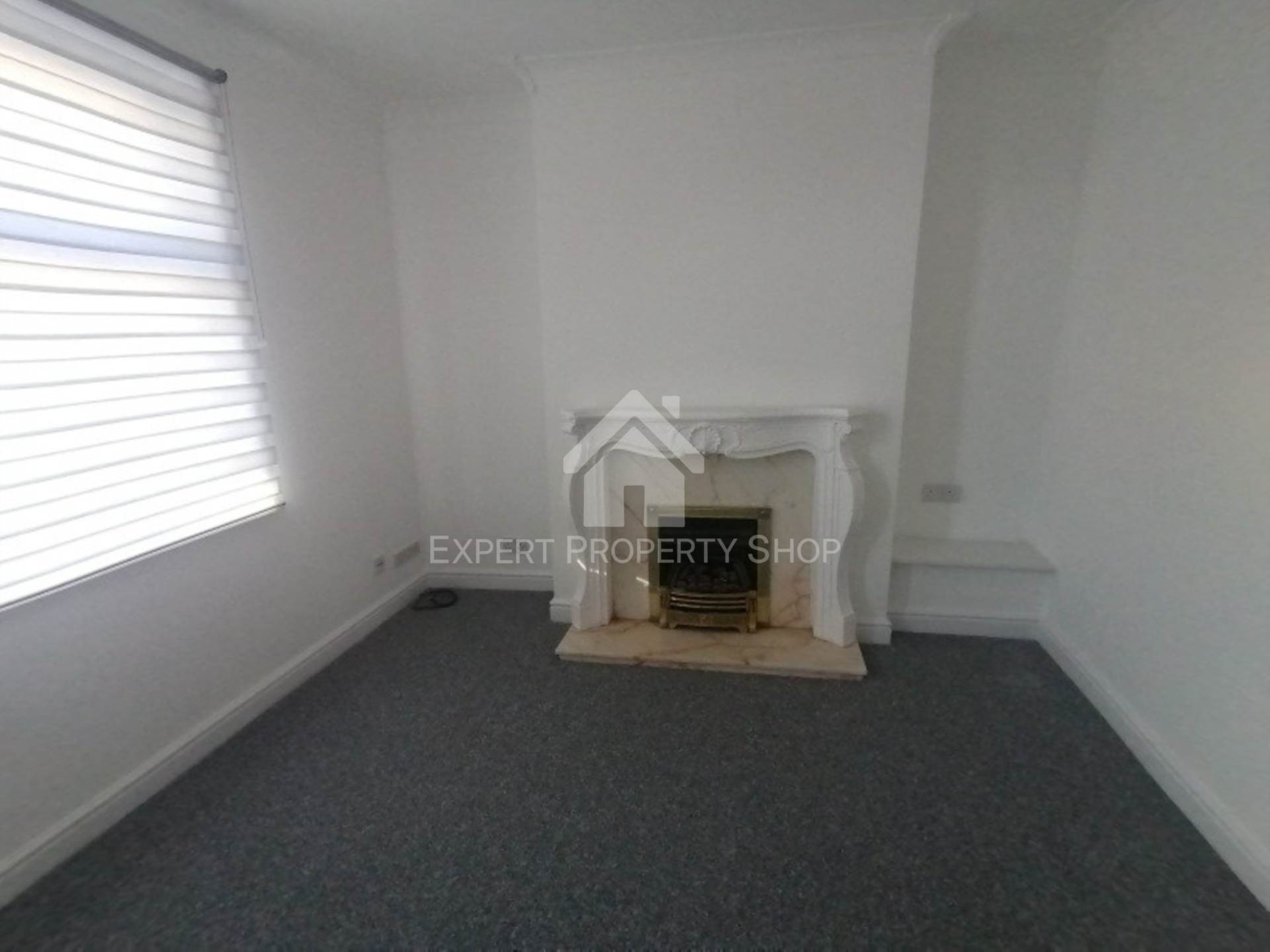 **AVAILABLE NOW** Portland Street. Worksop, Notts, Image 3