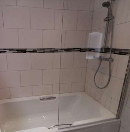 **AVAILABLE NOW** Portland Street. Worksop, Notts, Image 11