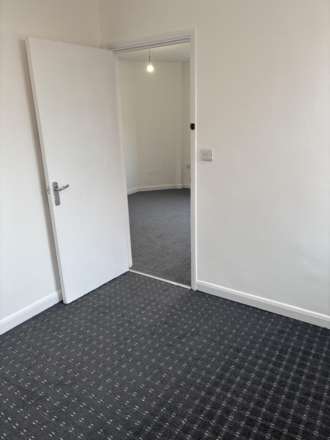 Flat 5. White Swan, Worksop, Notts, Image 3