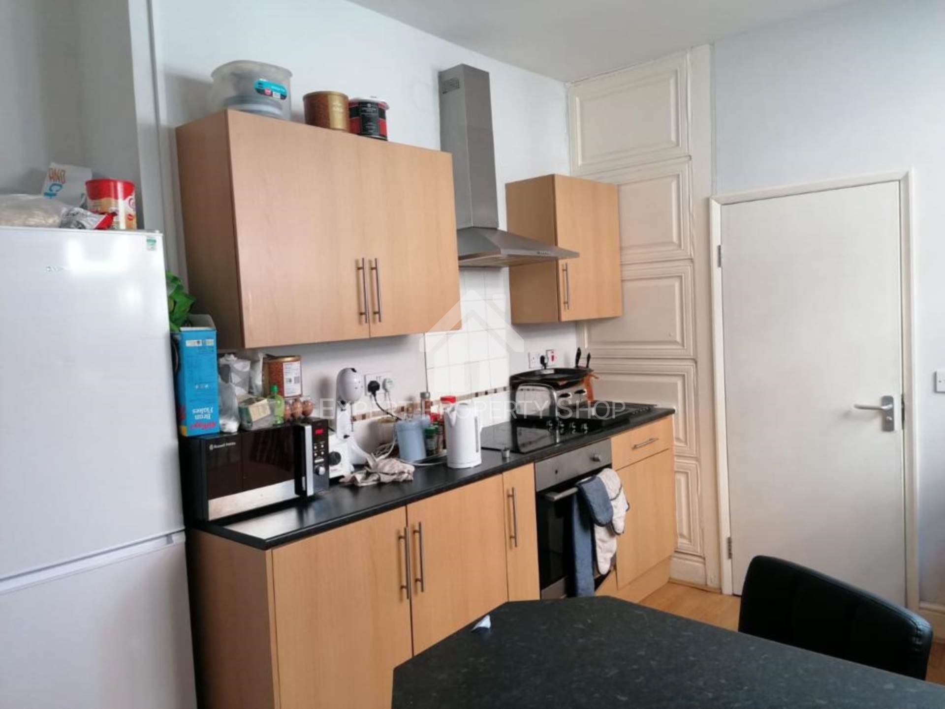 **ROOM AVAIALBLE NOW** Bentley Road, Doncaster, Image 3