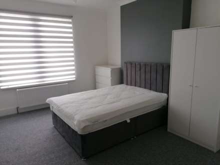 Room 5, 10 Watson Road, Worksop, Nottinghamshire