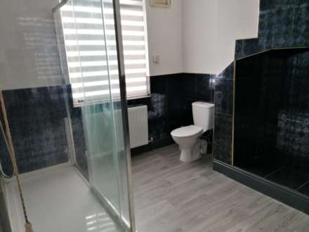 **AVAILABLE NOW***Room 6, 10 Watson Road, Worksop, Image 4