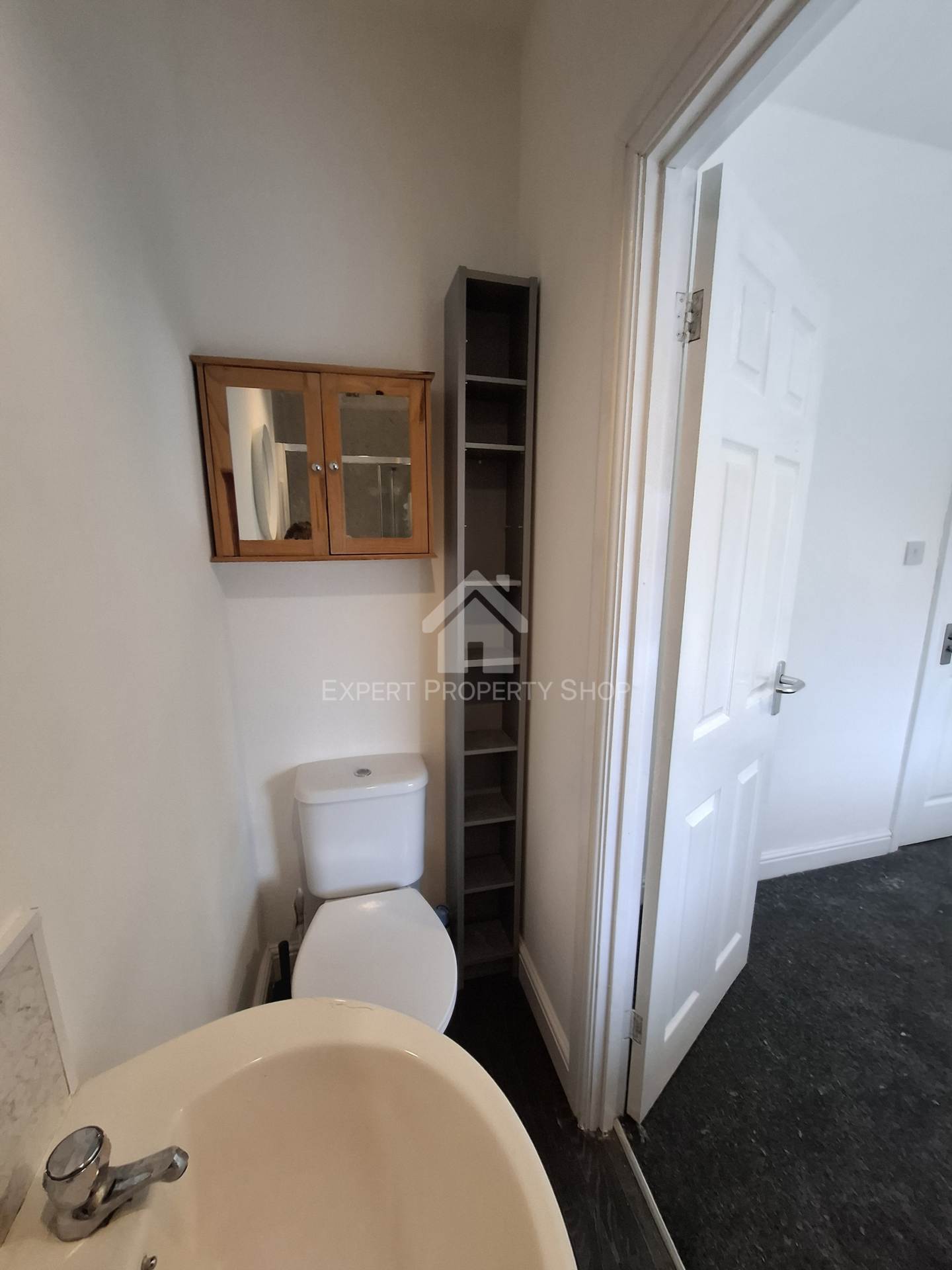 **ROOM AVAILABLE **Room 2, 77 Newcastle Avenue Worksop, Image 5