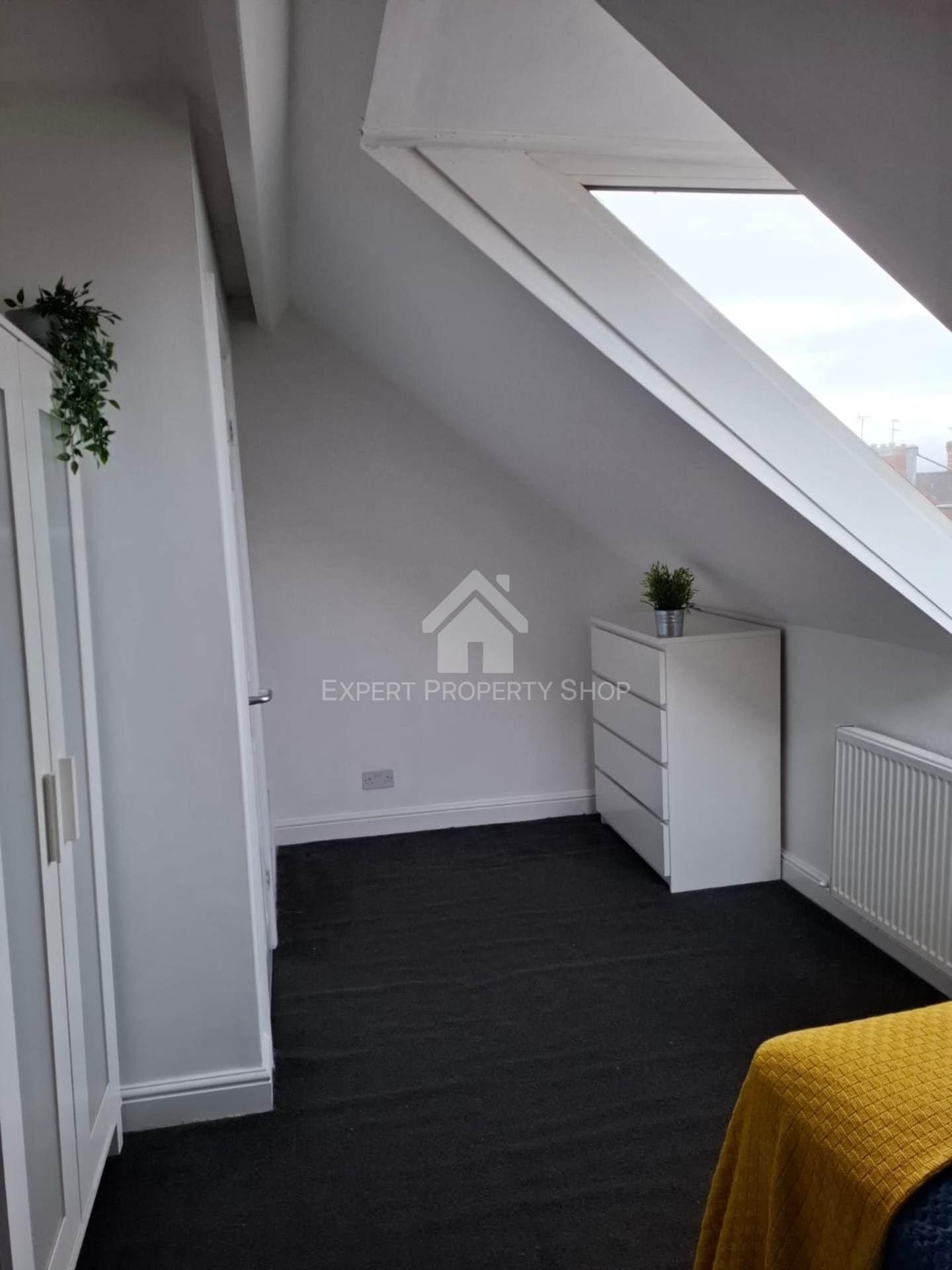 *EN-SUITE ROOM* Newcastle Avenue.Worksop, Nottinghamshire, Image 7