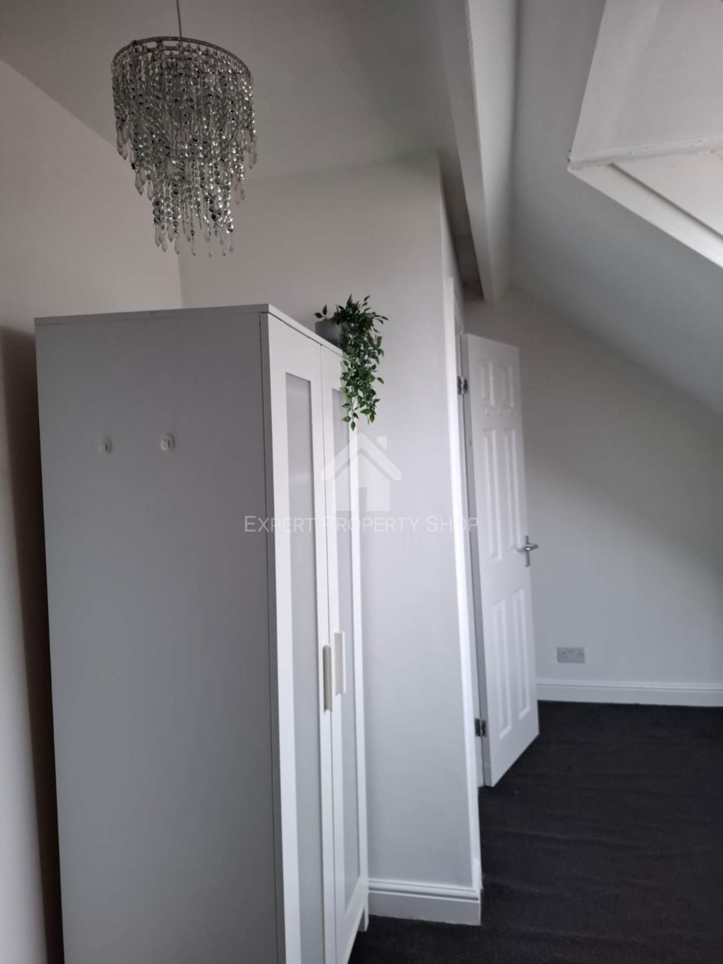 *EN-SUITE ROOM* Newcastle Avenue.Worksop, Nottinghamshire, Image 9