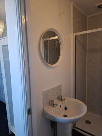 *EN-SUITE ROOM* Newcastle Avenue.Worksop, Nottinghamshire, Image 3