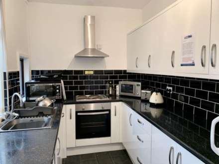 **En-Suite Room.Wrightington Street.Wigan, Manchester, Image 6