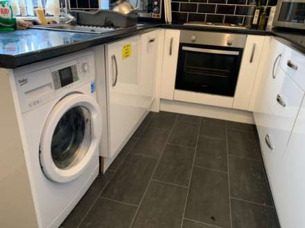 **Double En-Suite Room.Wrightington Street.Wigan, Manchester, Image 3