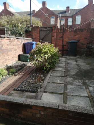 **En-suite Room** Lockwood Road. Wheatley, Doncaster., Image 4